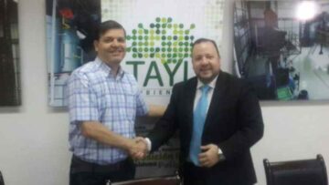 Firma de contrato de Tayi ambiental con Sueñolar..una gran empresa que se adhiere a la preservación y cuidado del Medio Ambiente